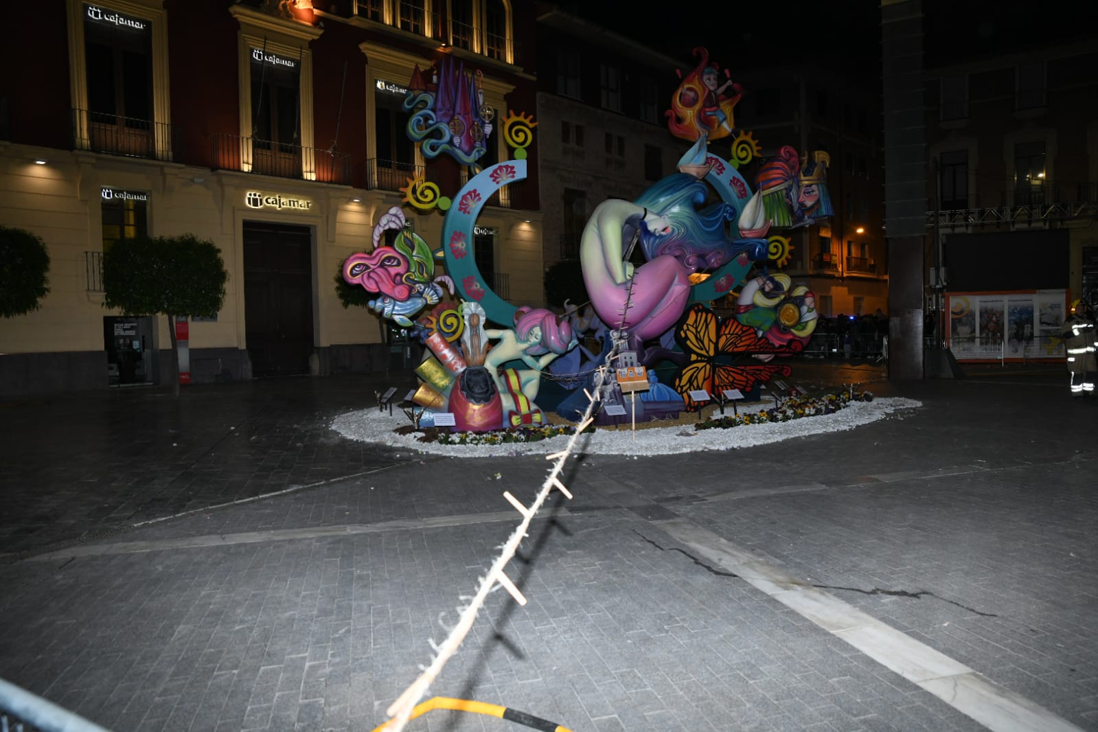 La cremà de las Hogueras de Alicante en Murcia, foto a foto