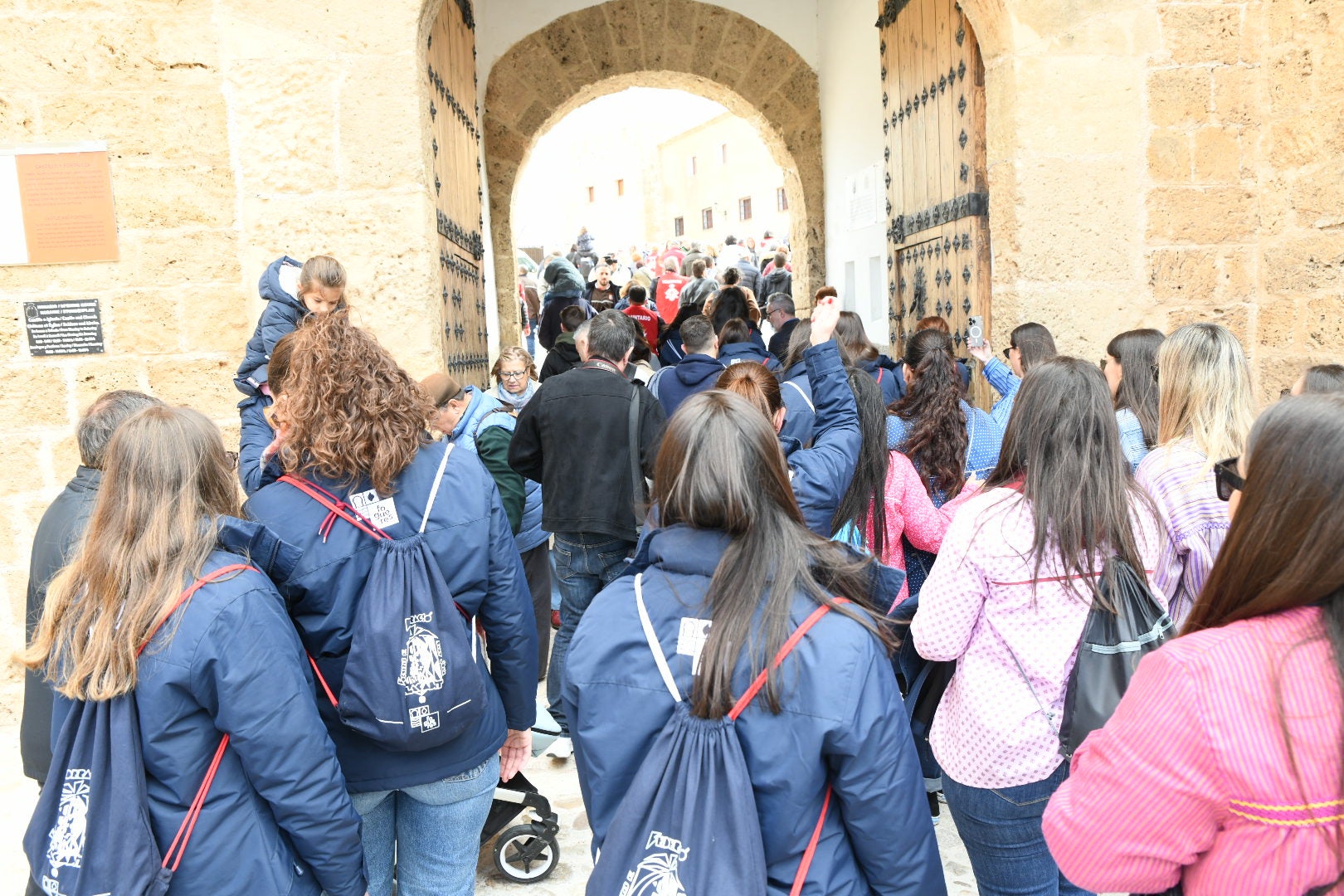 Las Hogueras de Alicante ponen fin a las convivencias con una misa en Caravaca de la Cruz