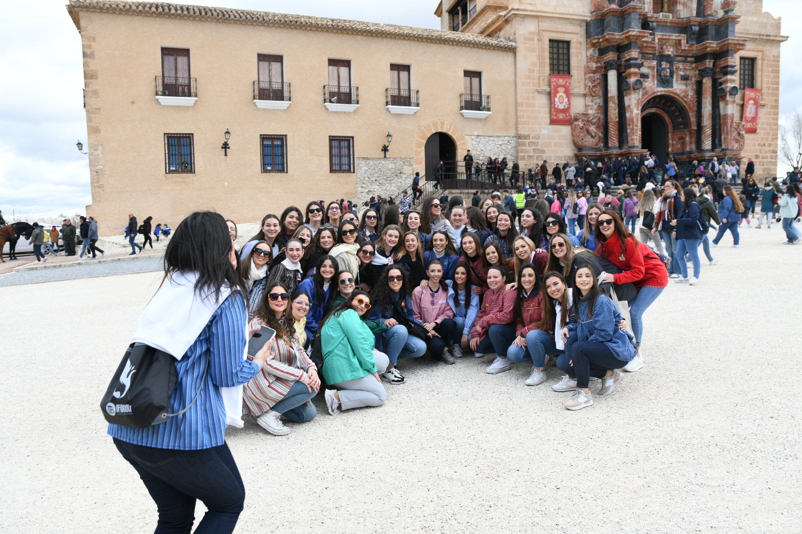 Las Hogueras de Alicante ponen fin a las convivencias con una misa en Caravaca de la Cruz