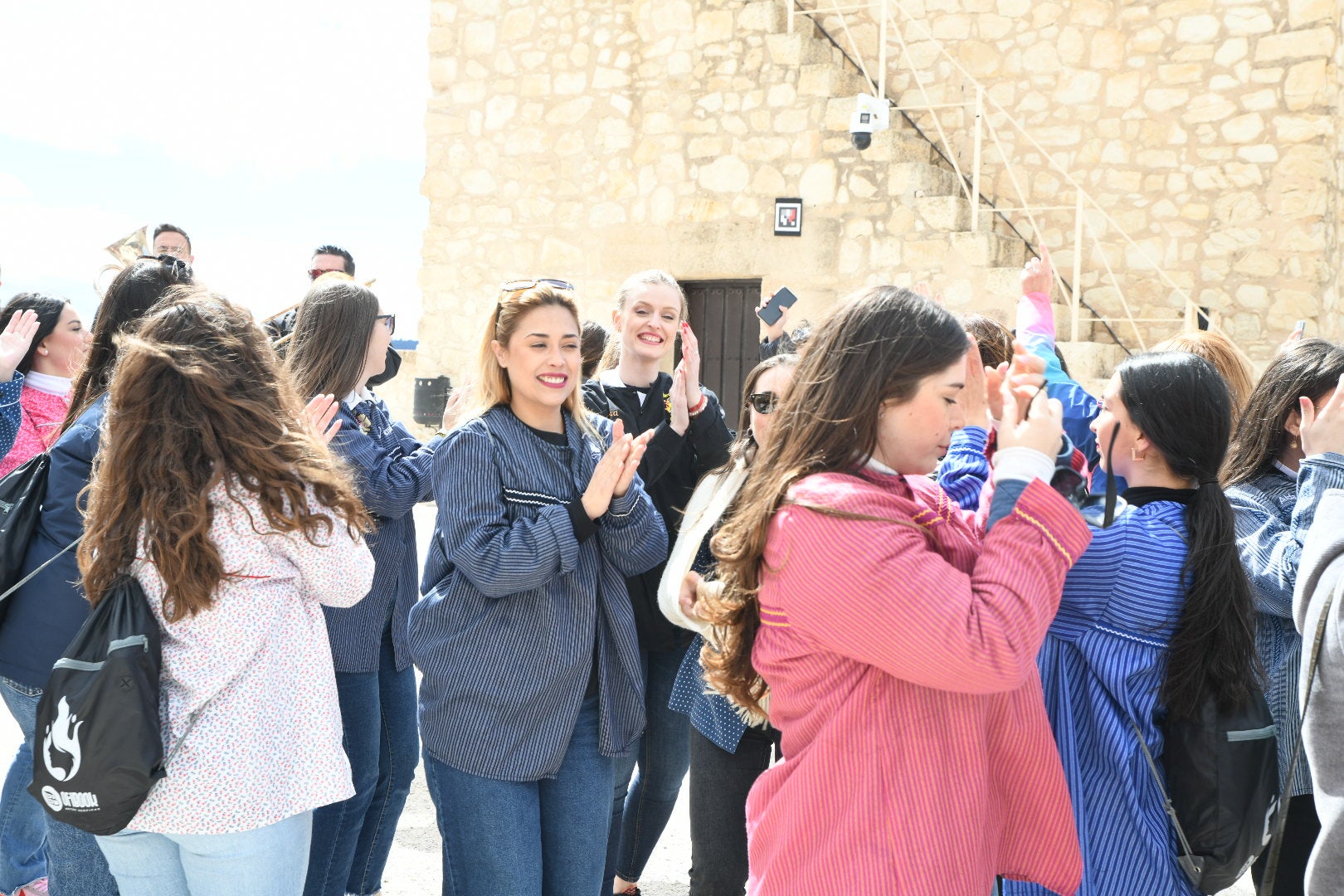 Las Hogueras de Alicante ponen fin a las convivencias con una misa en Caravaca de la Cruz