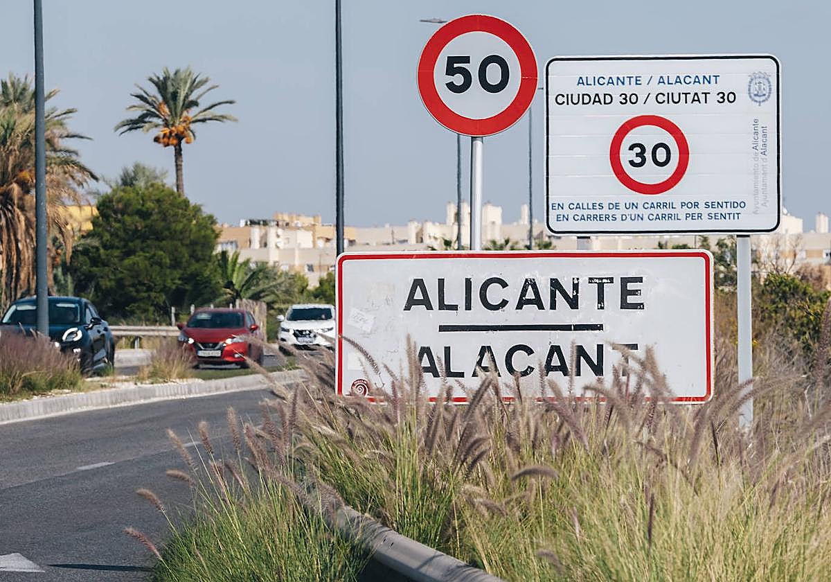 Una de las entradas a la ciudad de Alicante.