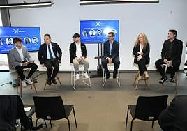 Oscar Bartual (TodoAlicante), Antonio Peral (Ayuntamiento de Alicante), Francesc Casas (PLD Space), Antonio Sánchez (AlicanTec) y Ana Jordá (Cámara de Comercio de Alicante).
