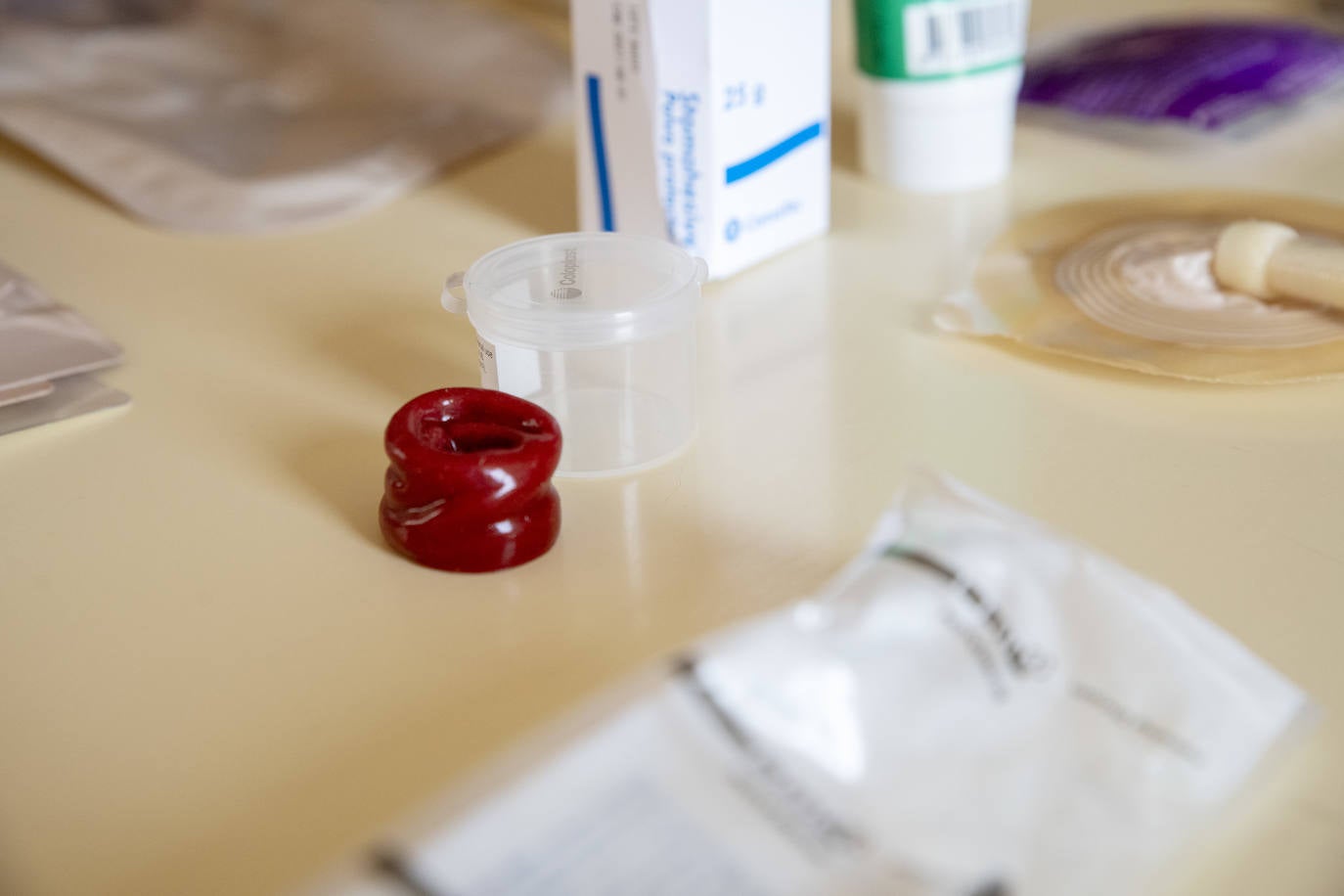 El Hospital de Sant Joan forma a sus enfermeras para el cuidado de pacientes ostomizados