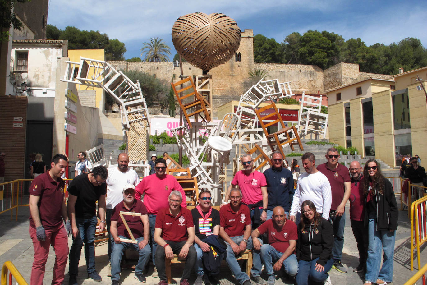 Las fallas de Dénia ya lucen con todo su esplendor