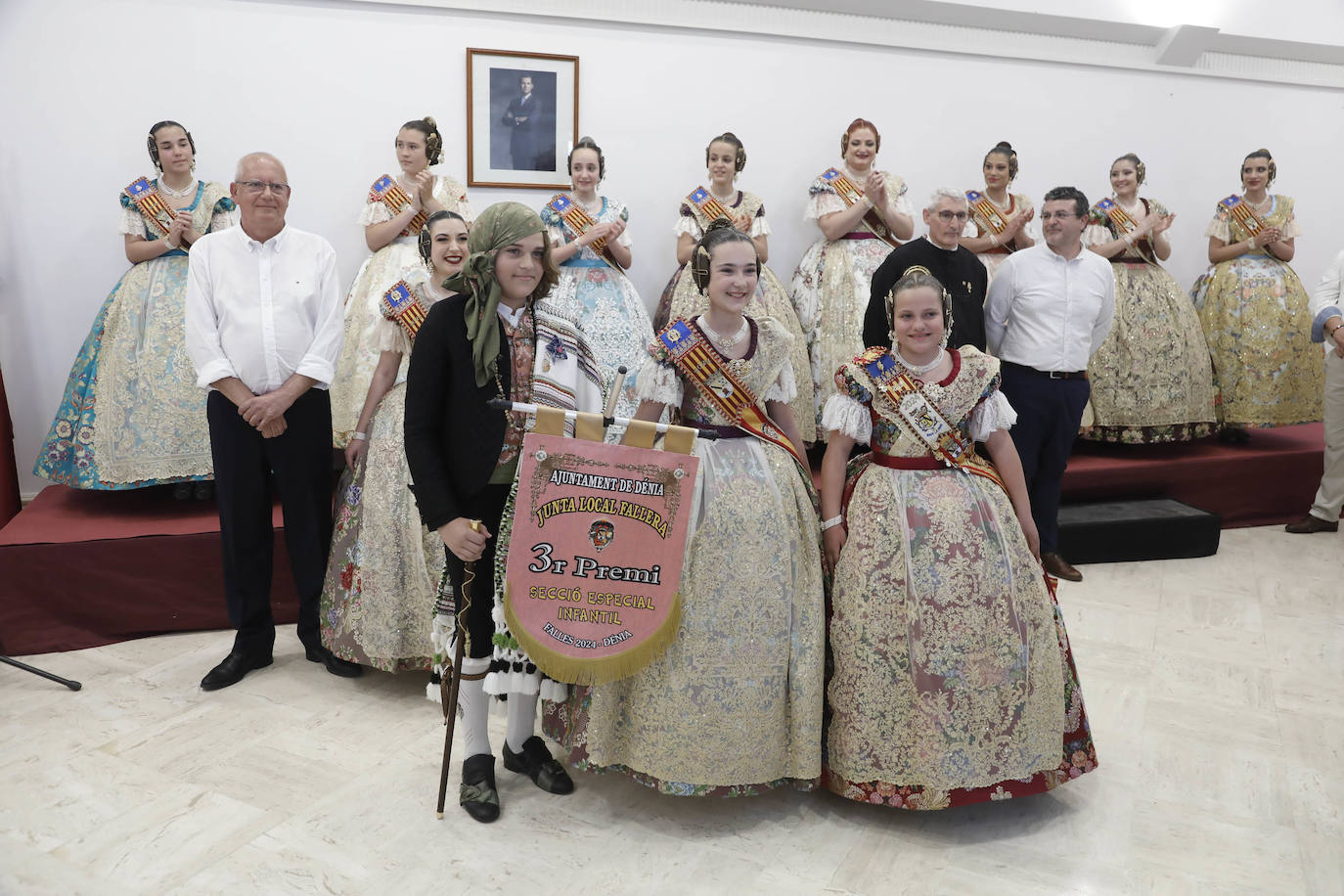 Así han vivido las fallas de Dénia la entrega de premios infantiles