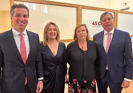 La consellera de Turismo, en las jornadas sobre apartamentos turísticos en Sevlla.