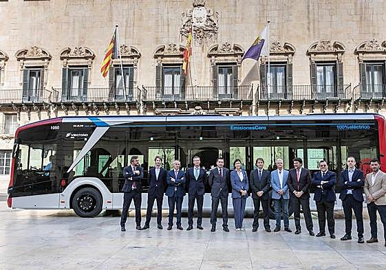Imagen de archivo de los anteriores buses eléctricos que Vectalia incorporó.