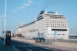 Crucero de MSC en el puerto de Alicante.