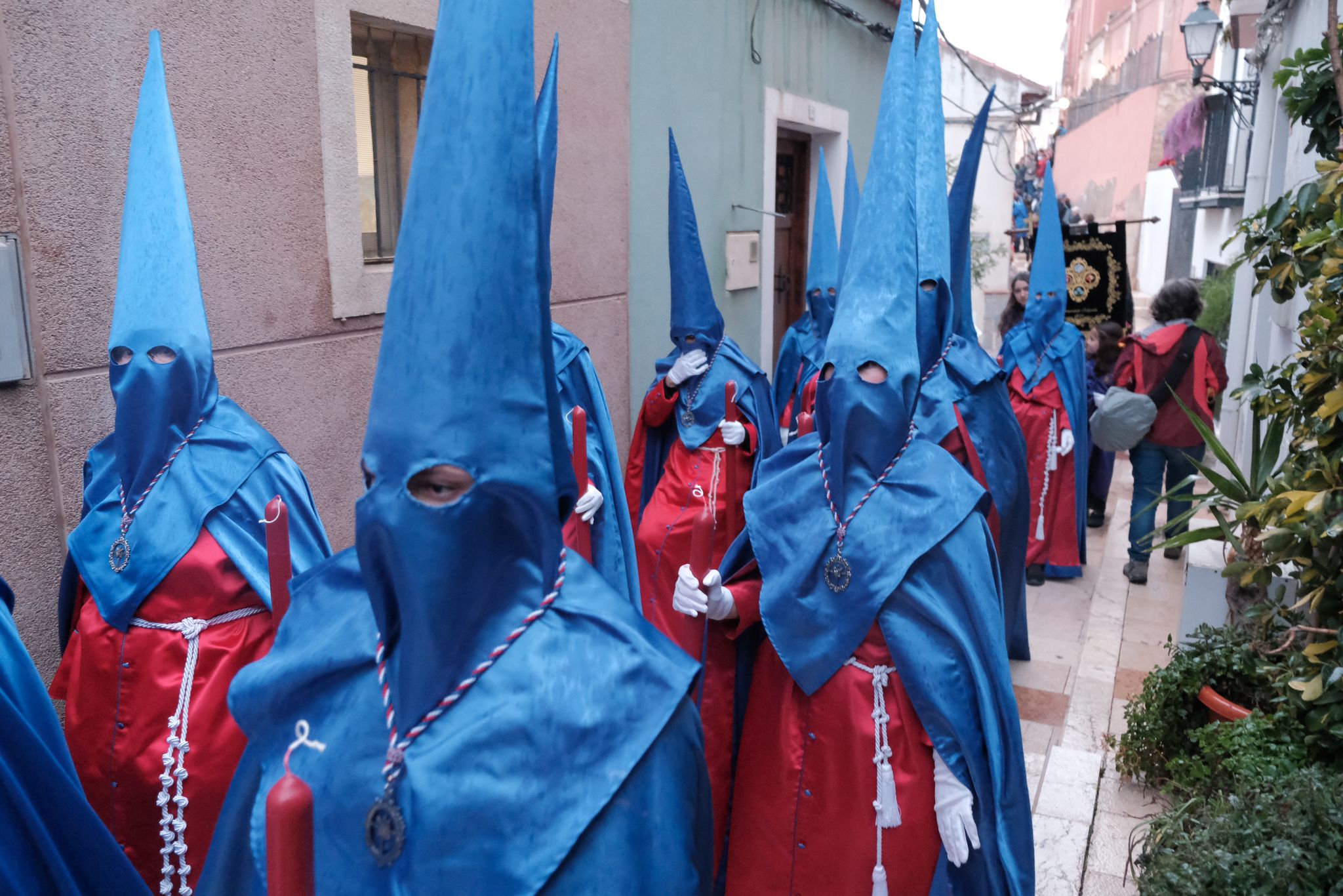 La Hermandad Agustina de Alicante consigue procesionar en su 25 aniversario