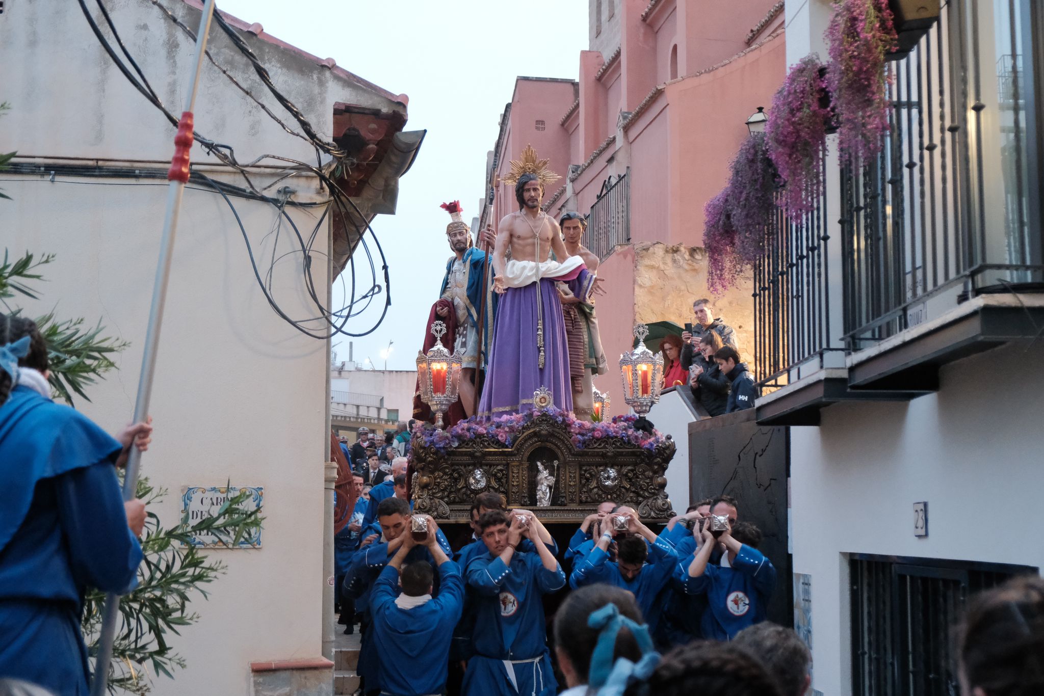 La Hermandad Agustina de Alicante consigue procesionar en su 25 aniversario