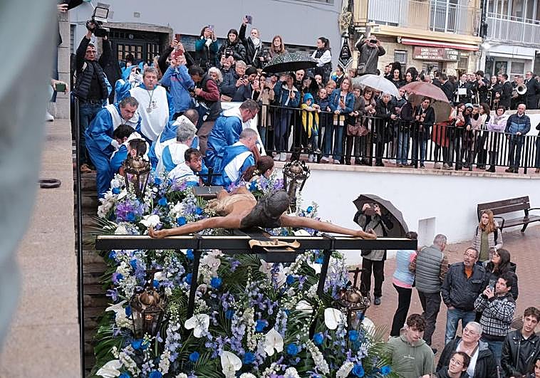 Salida del Cristo del Morenet.