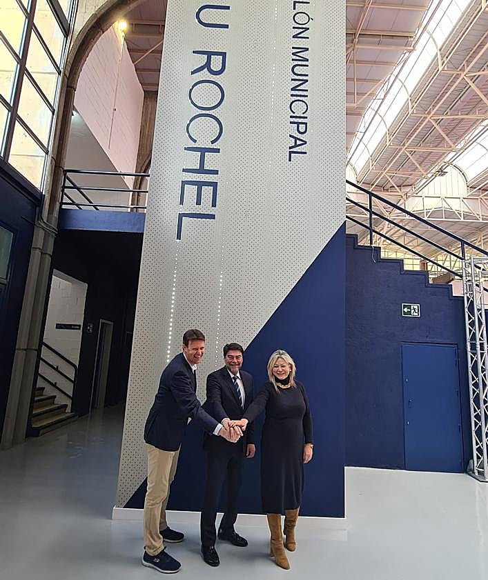 Imagen secundaria 2 - Imágenes de la visita institucional a las instalaciones deportivas, este lunes.