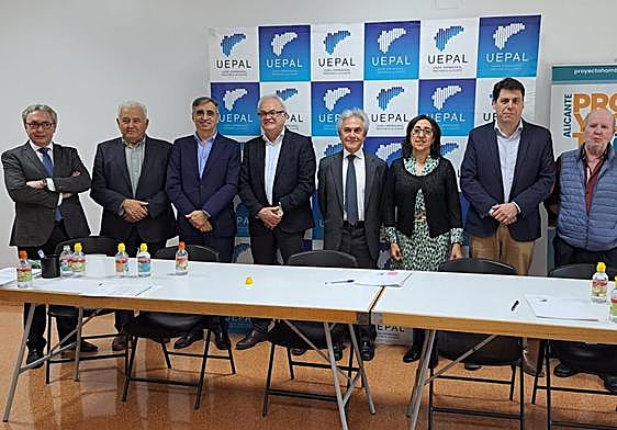 Encuentro entre representantes de UEPAL y Proyecto Hombre Alicante.