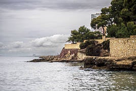 Playa de la Albufereta con mal tiempo.