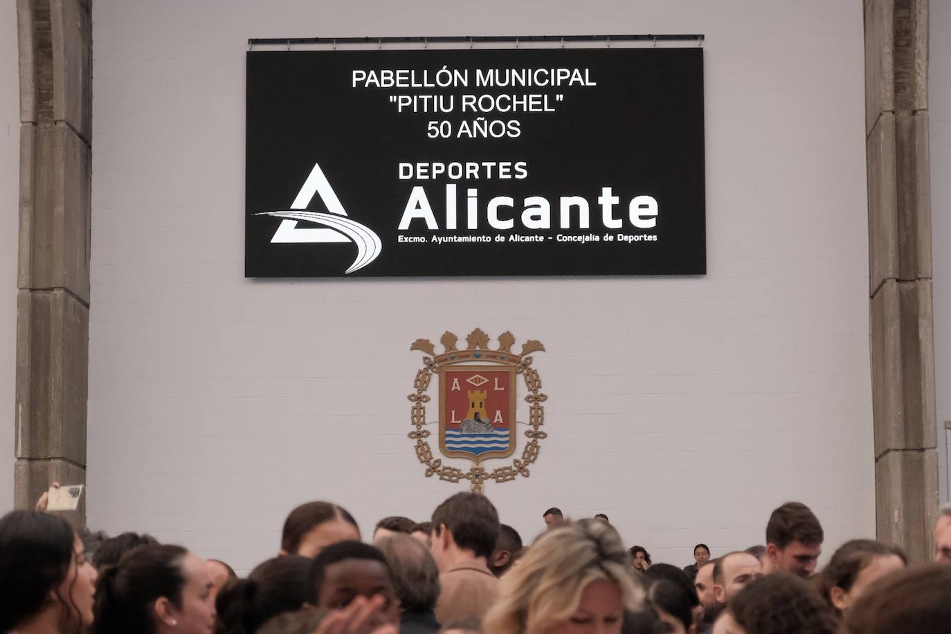 La fiesta del balonmano abre el 50 aniversario del Pitiu Rochel