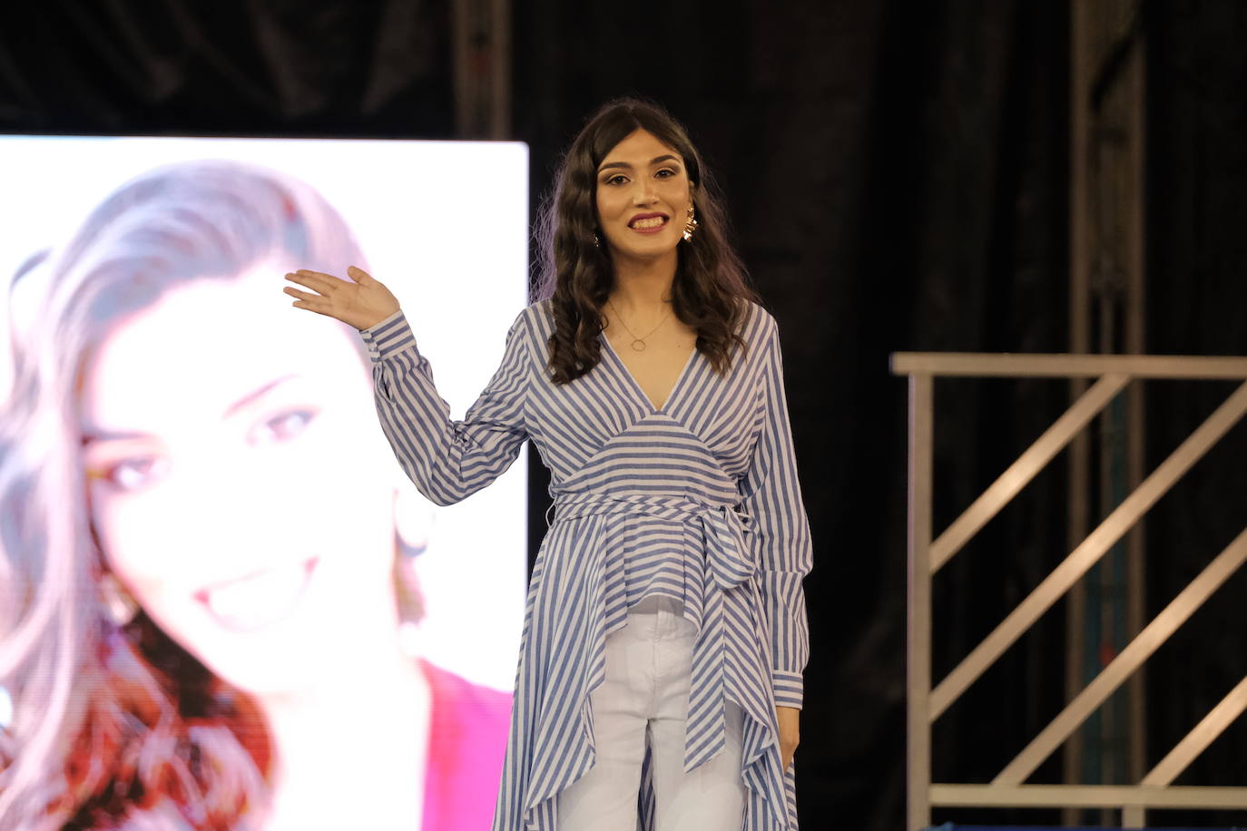 El primer ensayo de las candidatas a Bellea del Foc 2024, paso a paso