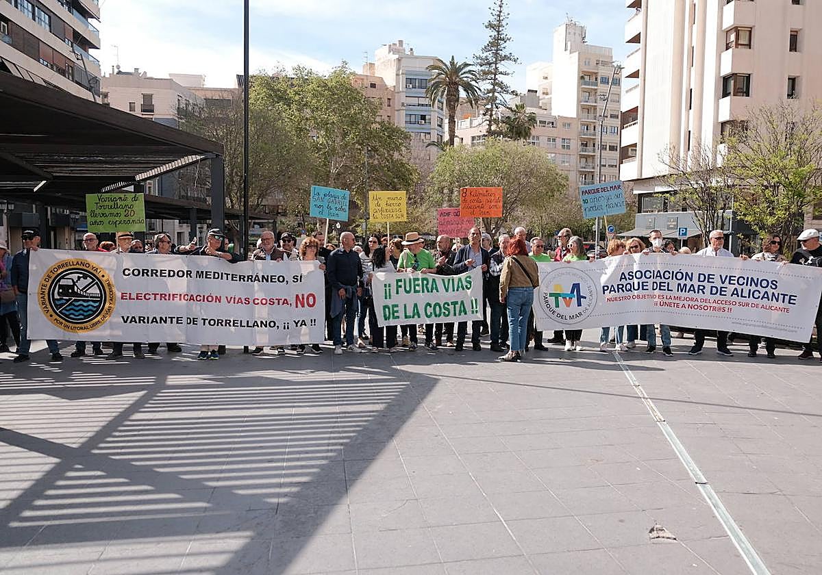 Manifestación y protestas de los vecinos.