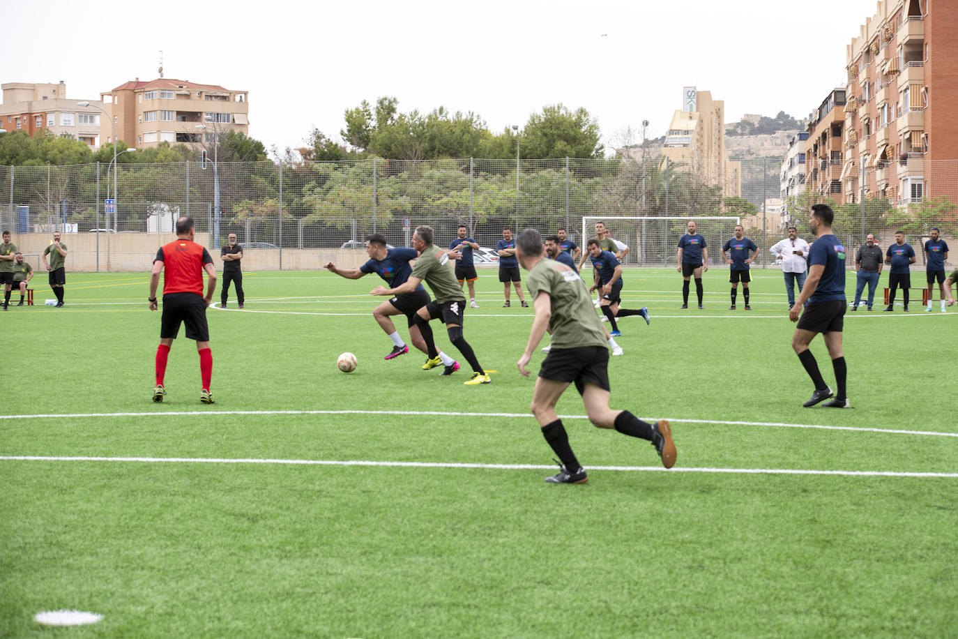 Así ha sido el partido de fútbol de Pueblo Gitano y Guardia Civil