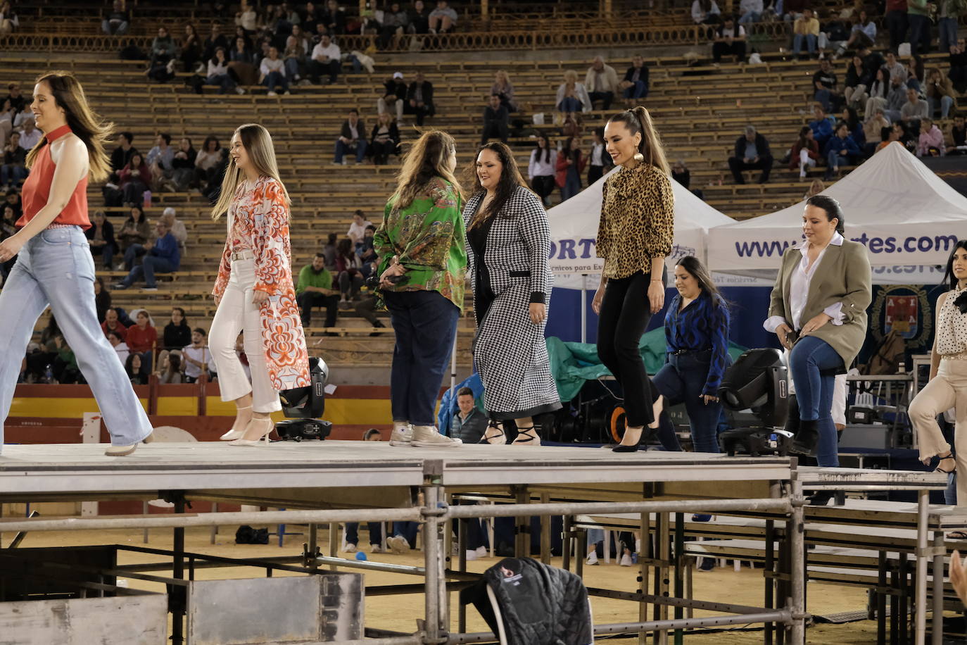 Arrancan los ensayos de la elección de la bellea del foc de Alicante