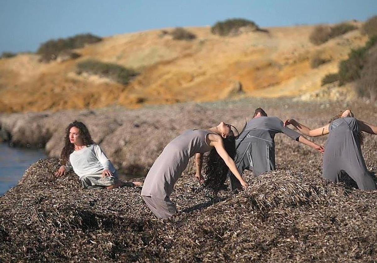 Proyecto de las residencias 'Petricor' 2022 en la isla de Tabarca.