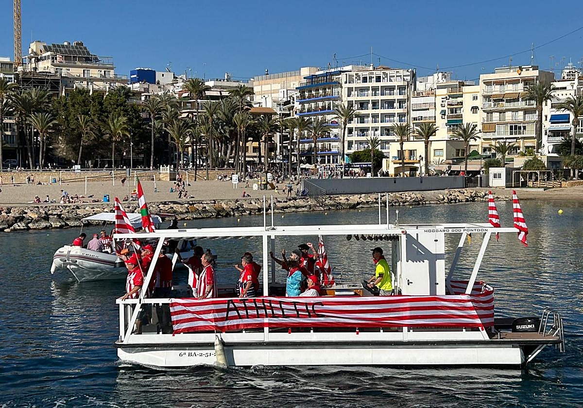 Así ha sido la versión de la gabarra del Athletic en Benidorm