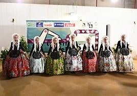 Bellea del foc infantil 2024 y sus dames d'honor.