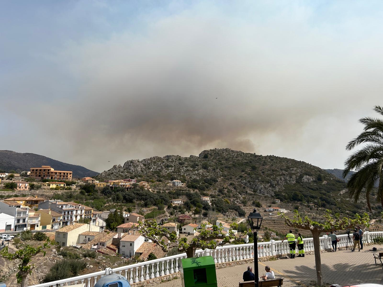 Emergencias declara como estabilizado el incendio de Tárbena