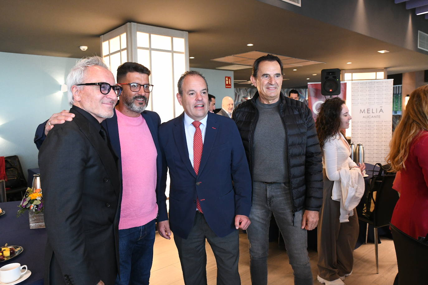 Así ha sido el I Desayuno con Aspanion celebrado en Alicante