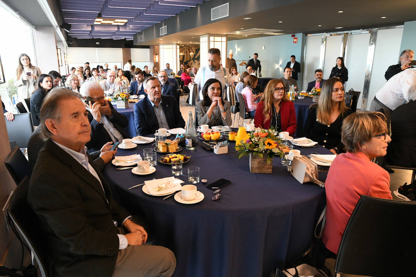 Así ha sido el I Desayuno con Aspanion celebrado en Alicante