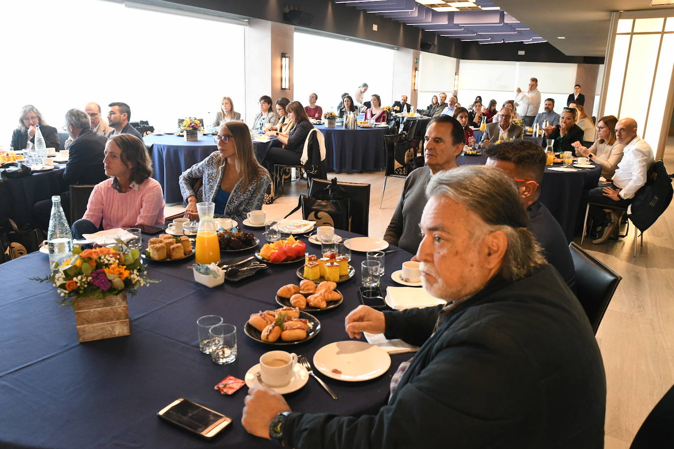 Así ha sido el I Desayuno con Aspanion celebrado en Alicante