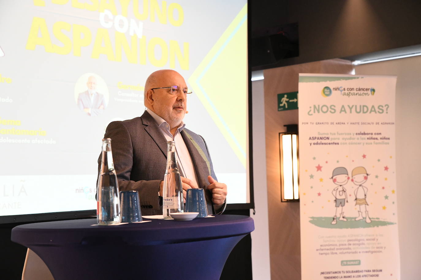 Así ha sido el I Desayuno con Aspanion celebrado en Alicante