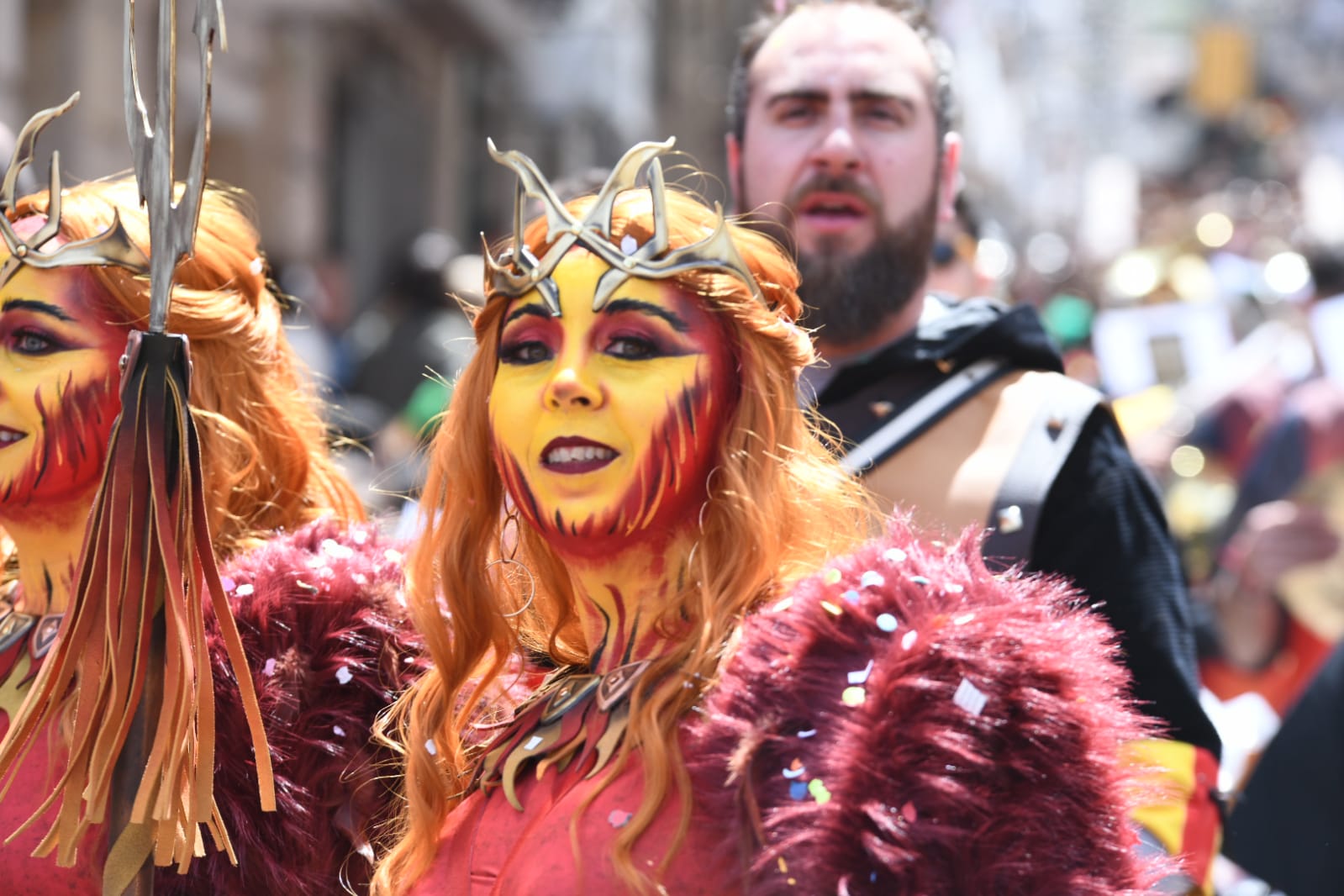 El alférez de los Aragoneses culmina la apoteósica Entrada cristiana de Alcoi