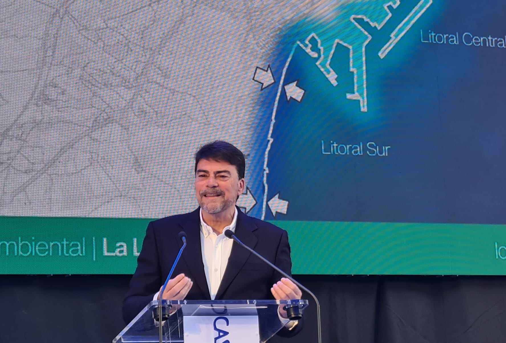 Barcala presenta 'Alicante 4D' y ahonda en la transformación de la ciudad de cara a 2050.