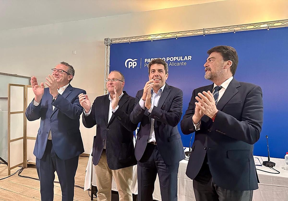 Toni Pérez, Miguel Tellado, Carlos Mazón y Luis Barcala, en la junta directiva del PP provincial.