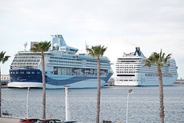 Los cruceros llegados este miércoles a Alicante.