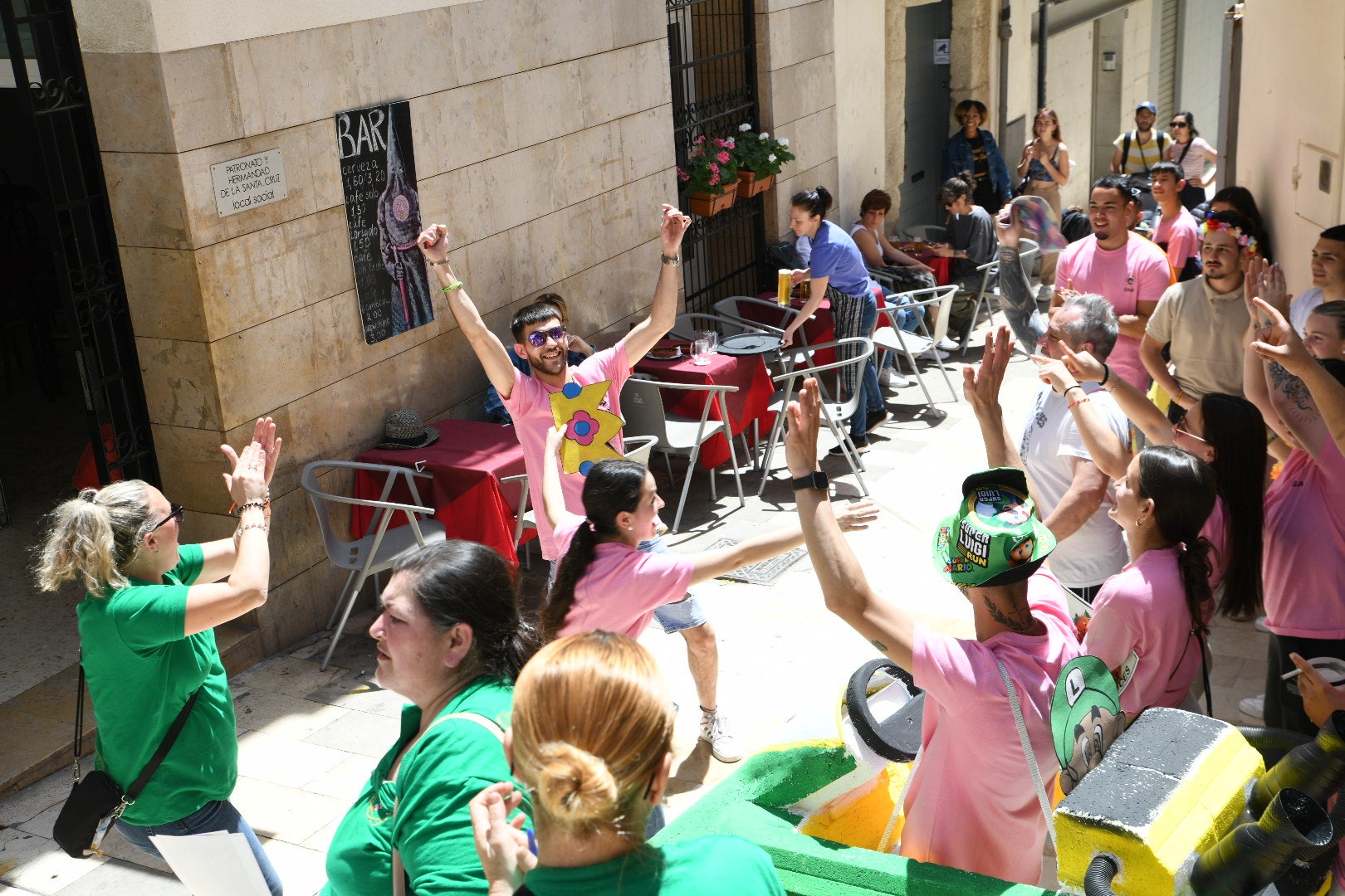Ruta por las Cruces de Mayo de Alicante