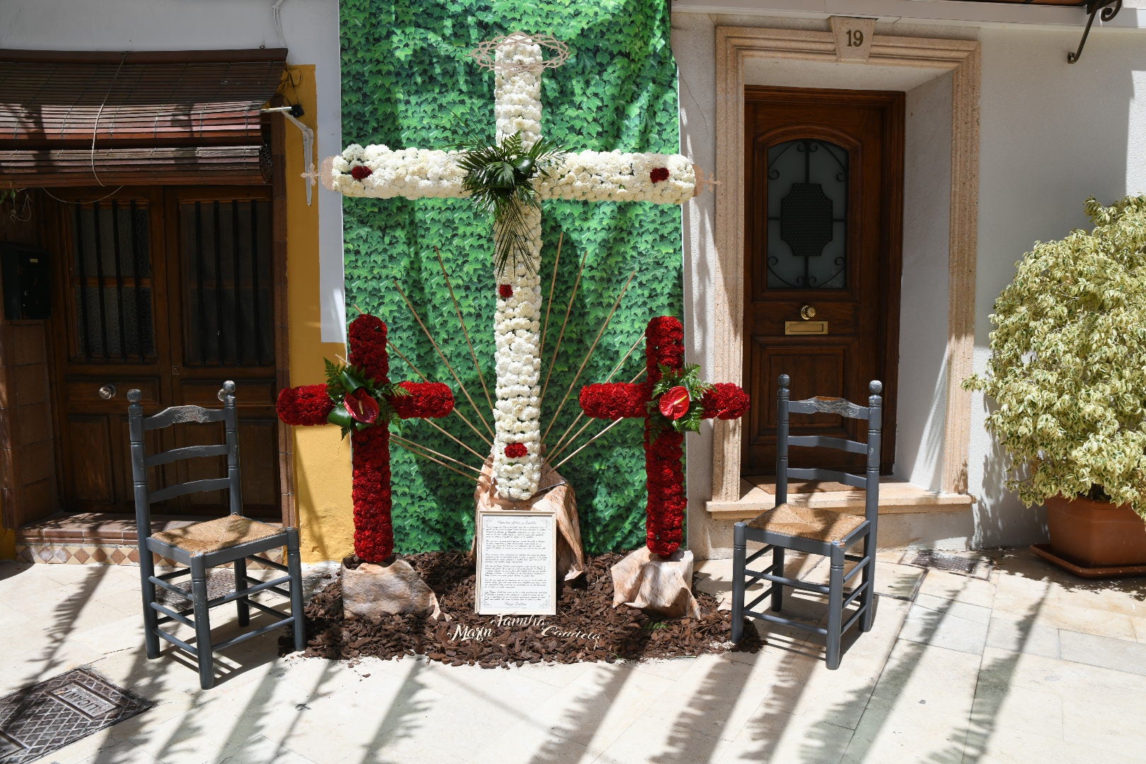 Ruta por las Cruces de Mayo de Alicante