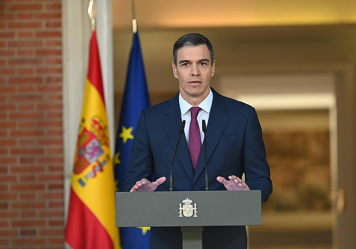 Pedro Sánchez durante su anuncio de continuación al frente del Gobierno.