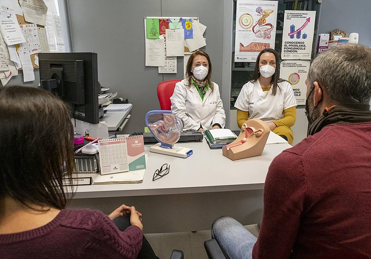 Consulta del centro de salud de Campoamor.