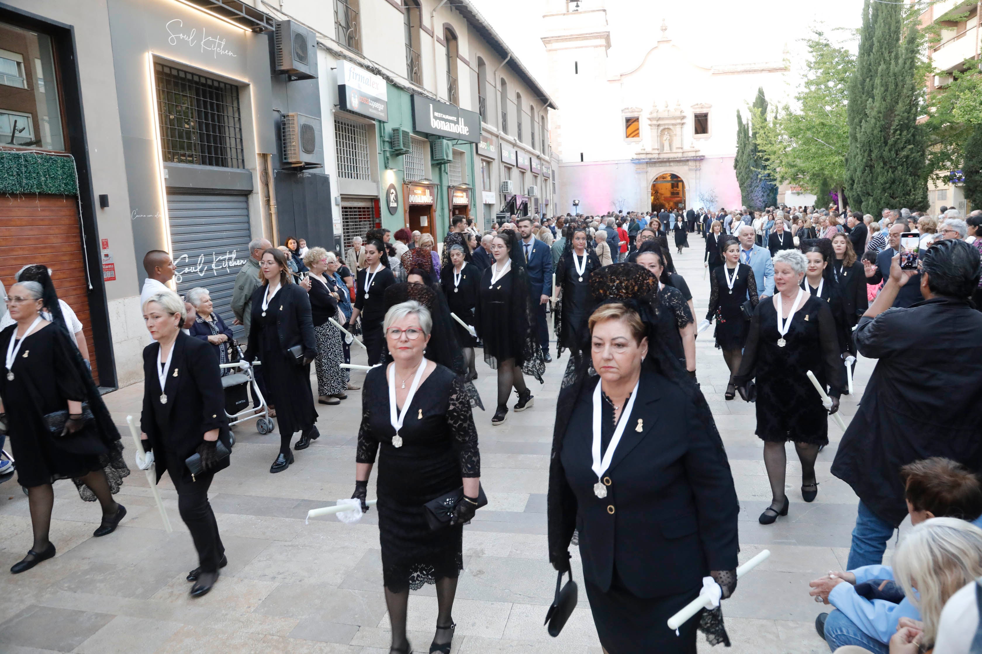 Dénia se rinde ante la Virgen de los Desamparados