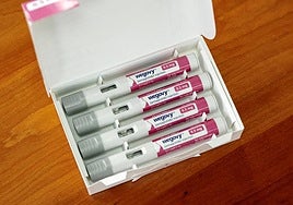 Wegovy se administra por vía subcutánea mediante una pluma precargada.