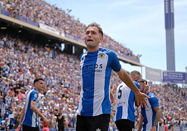 Durante el partido de ascenso del Hércules.