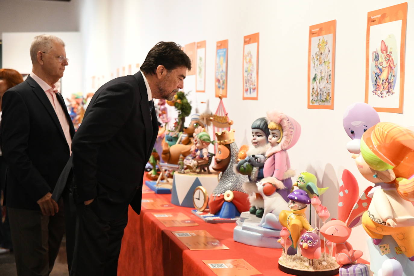 Así ha sido la inauguración de la exposición del Ninot de las Hogueras de Alicante