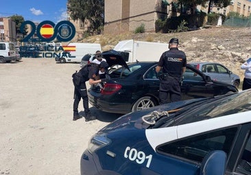Pillado en un control de la Policía en Alicante con cuatro órdenes de búsqueda
