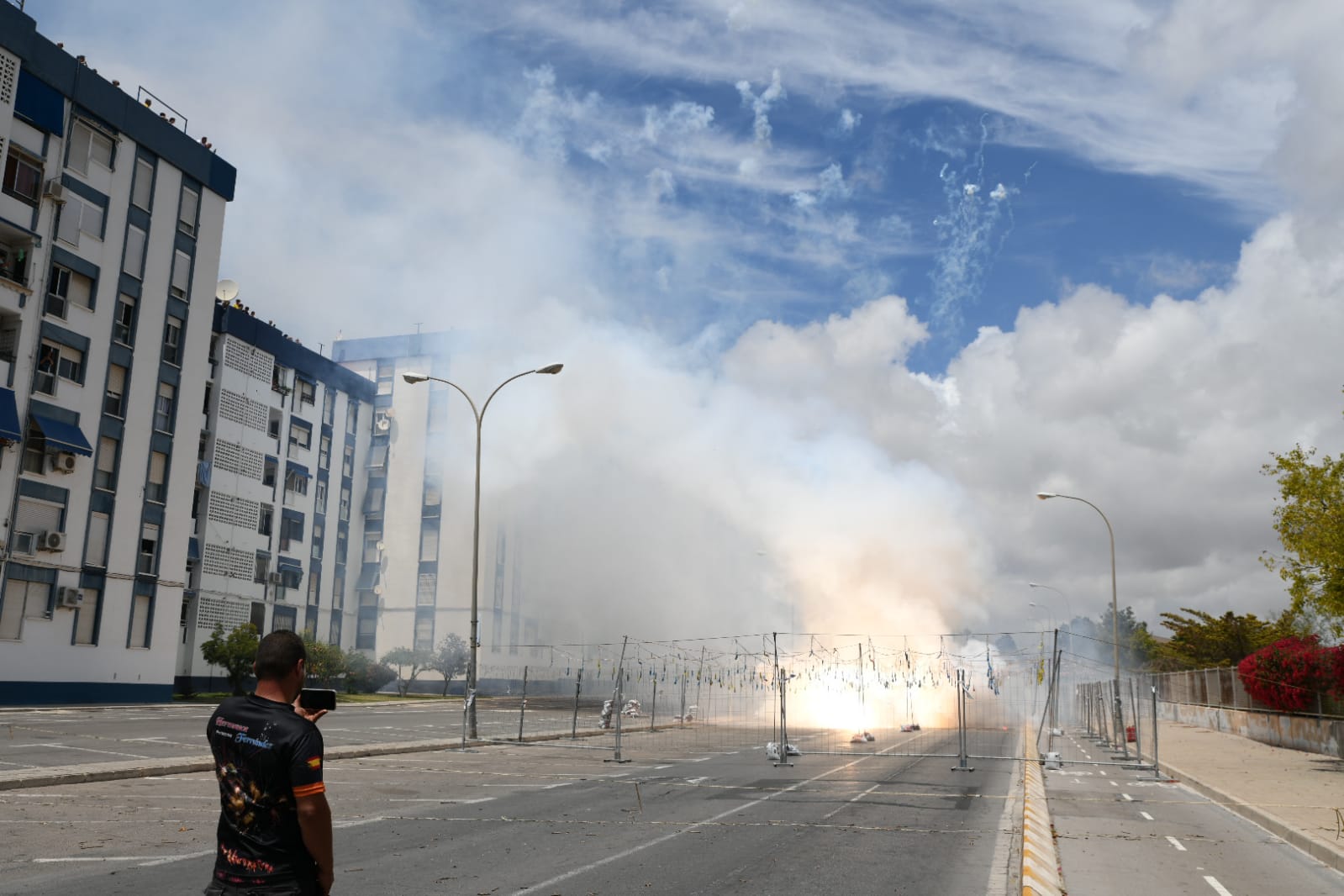 Así se ha vivido la mascletà de las Hogueras de Alicante de este domingo