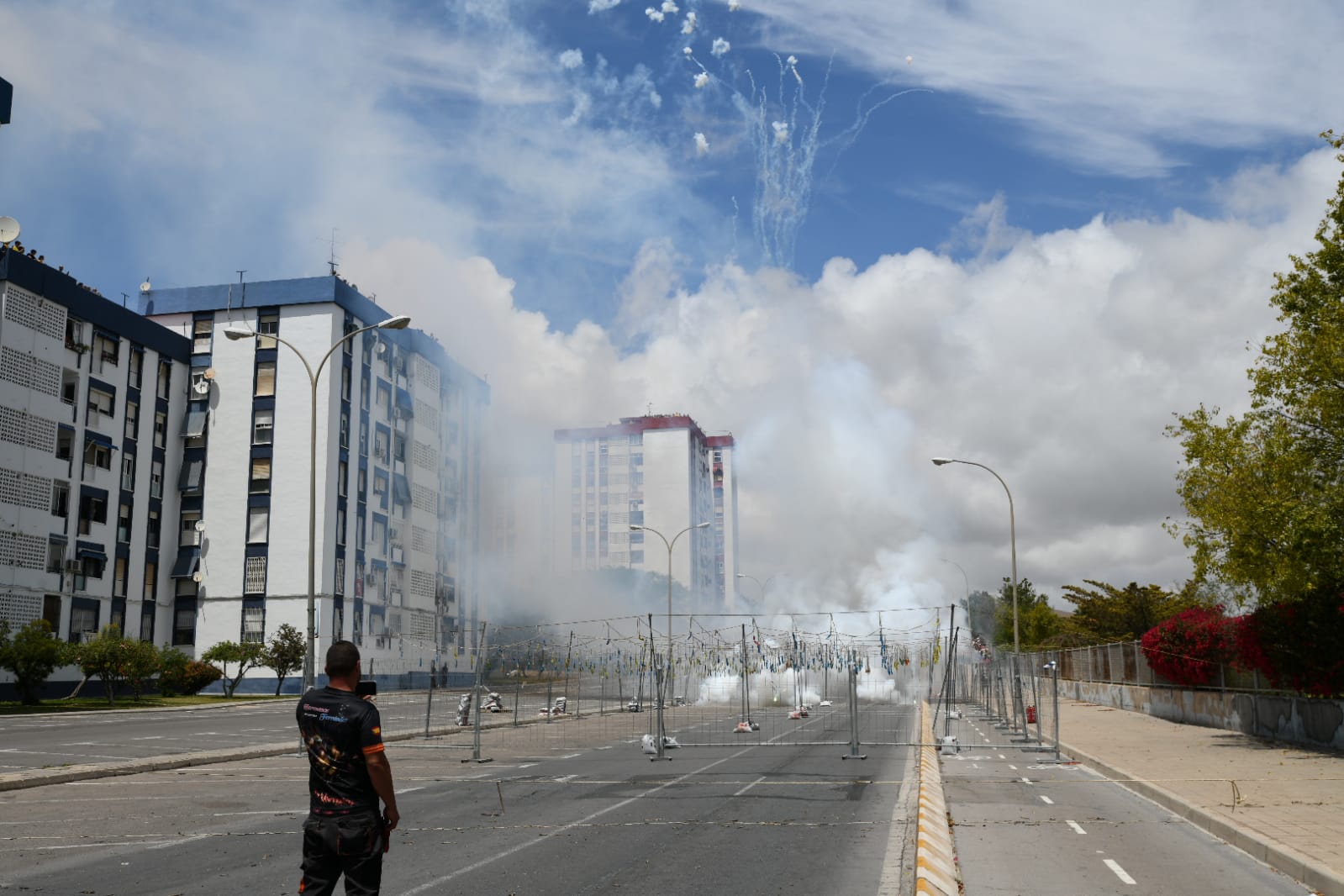 Así se ha vivido la mascletà de las Hogueras de Alicante de este domingo