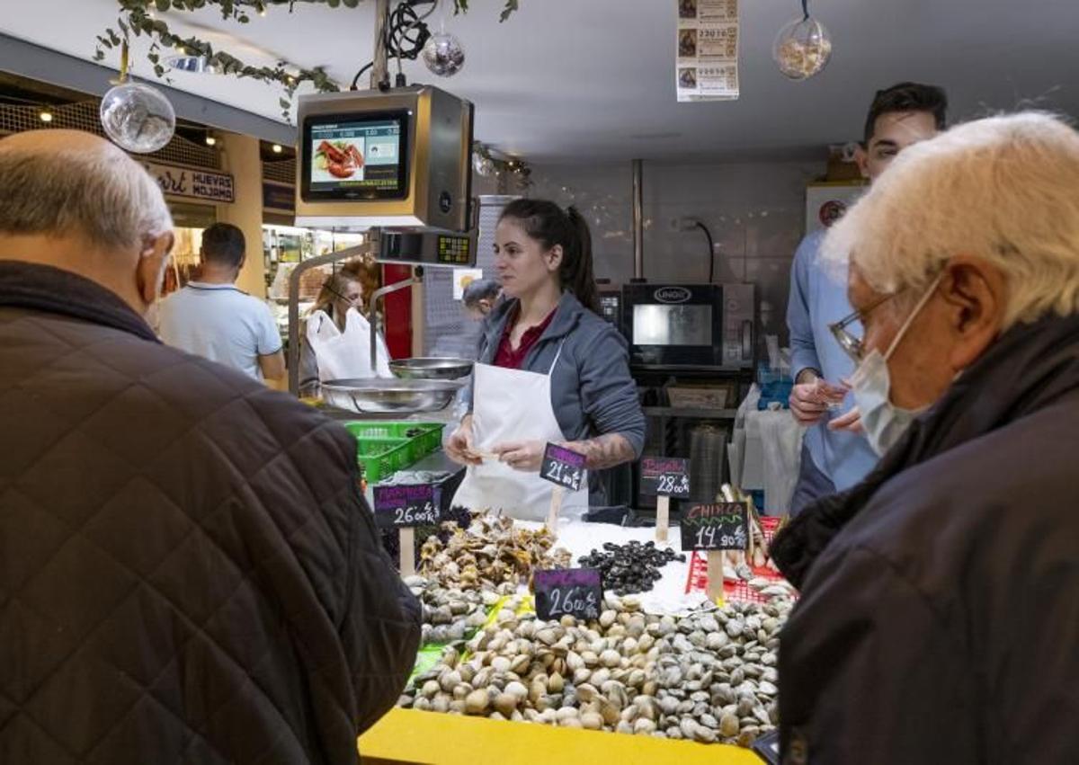 Imagen secundaria 1 - Puestos del Mercado Central de Alicante. 