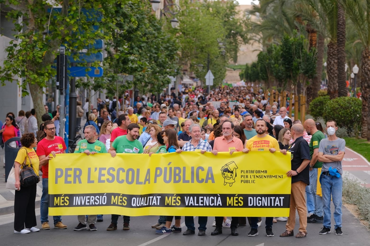 La marea verde toma Alicante en defensa de la educación pública