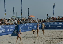 Imagen de la final femenina de los Costa Blanca Beach Games.