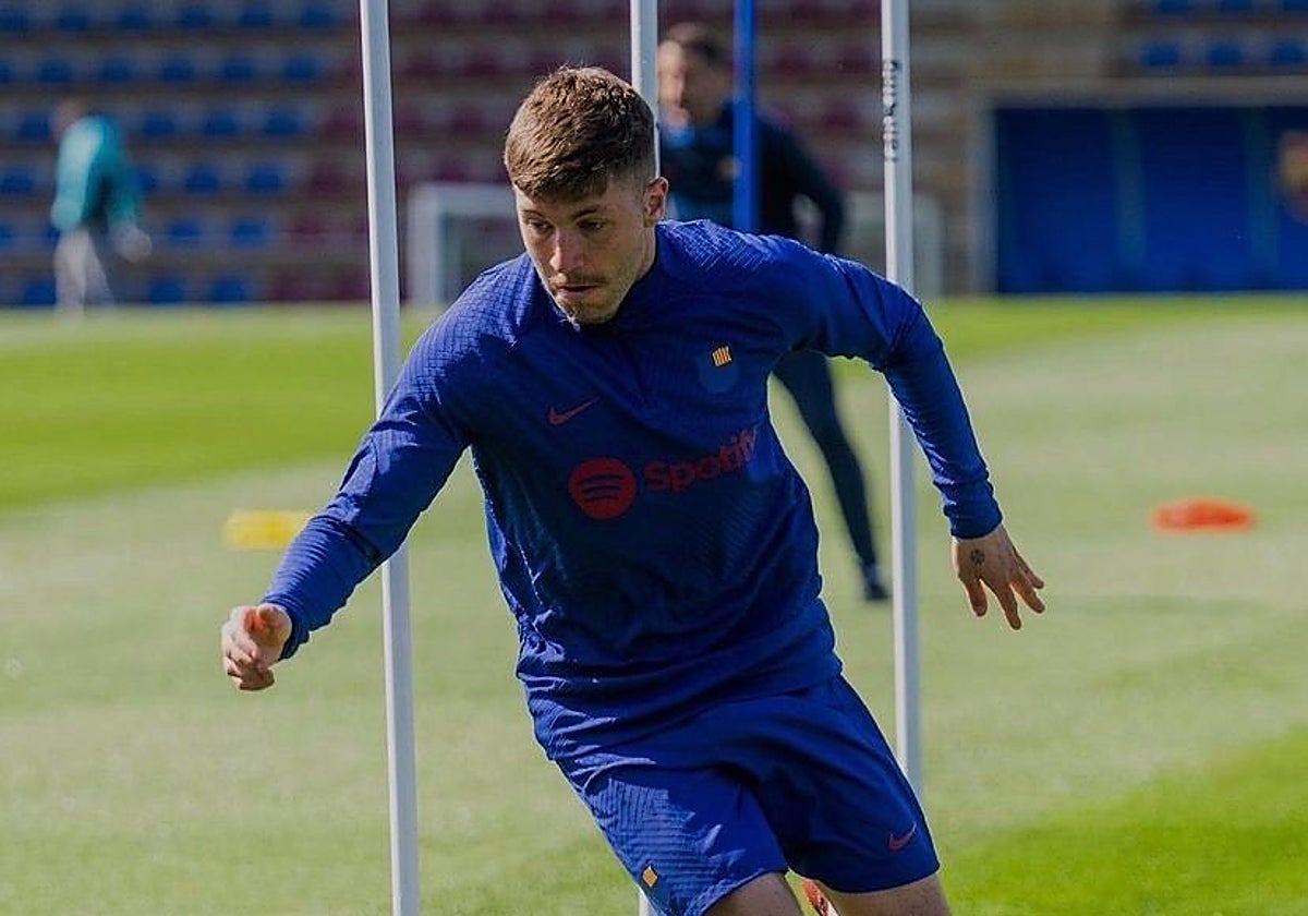 Antonio Aranda, durante un entrenamiento con el Barça B.